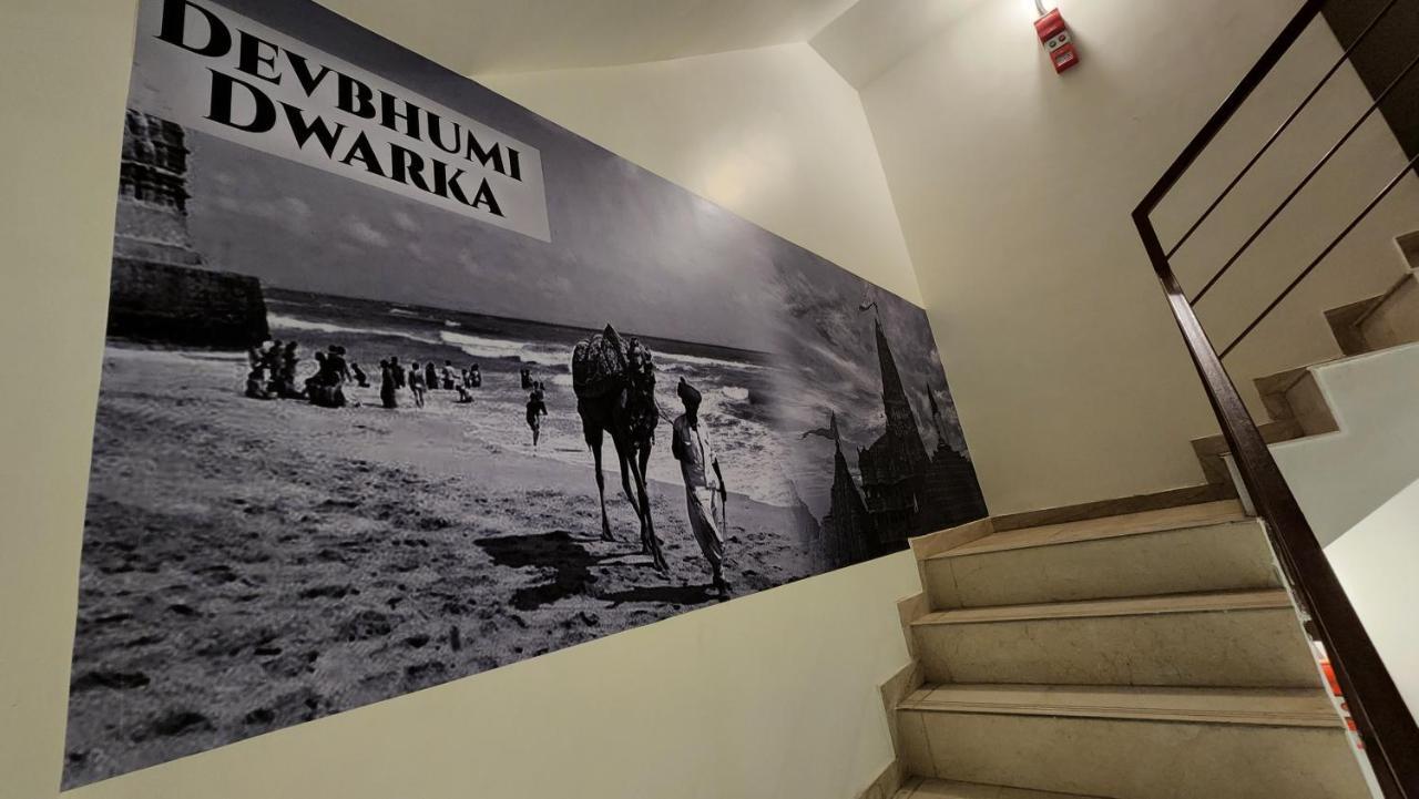 Hotel Nova Pride Rajkot Esterno foto