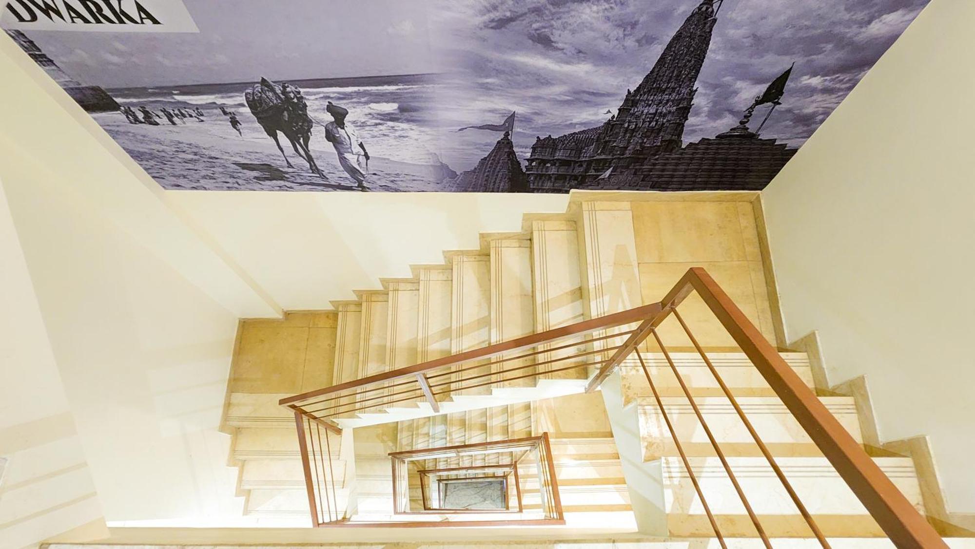 Hotel Nova Pride Rajkot Esterno foto